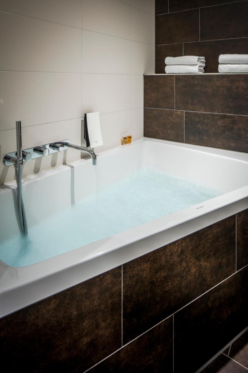 Fletcher Landgoed Hotel Holthurnsche Hof - Housity