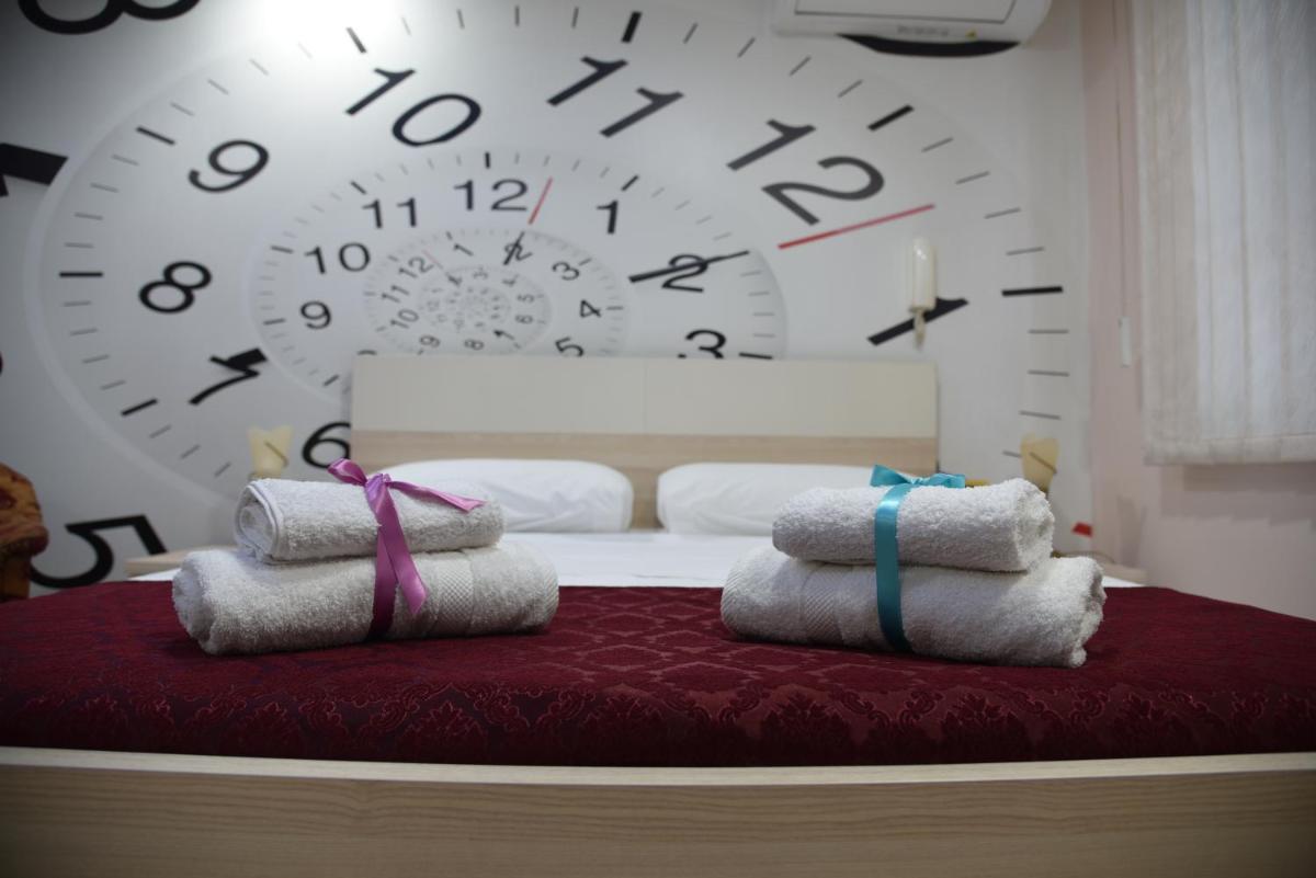 Suitetrails - Alindro City Center Apartment