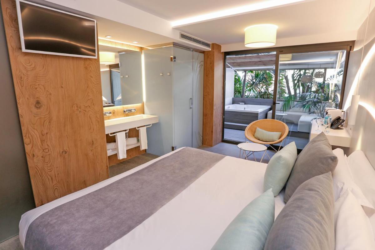 Cama o camas de una habitación en KAKTUS Hotel Kaktus Playa - Adults Recommended