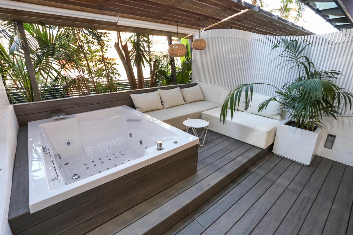 Imagen de la galería de KAKTUS Hotel Kaktus Playa - Adults Recommended, en Calella