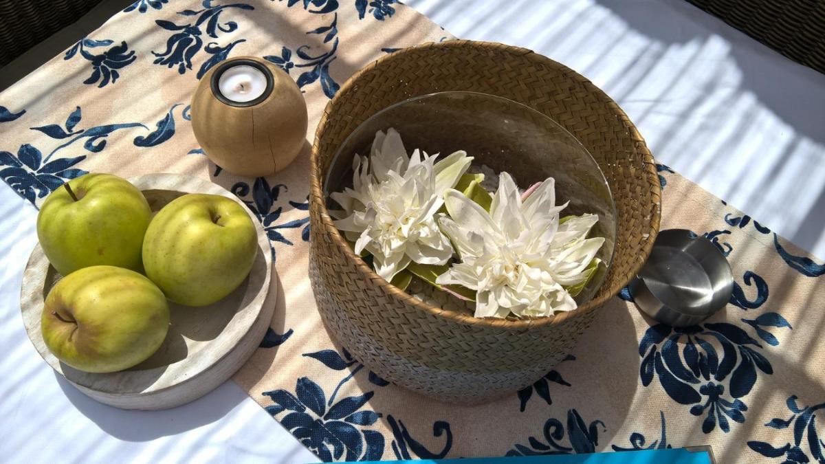 Comida en o cerca de este resort