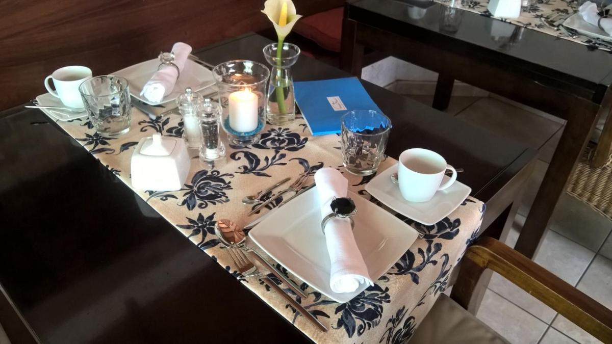Bebidas en Birdcage Gay Men Resort and Lifestyle Hotel