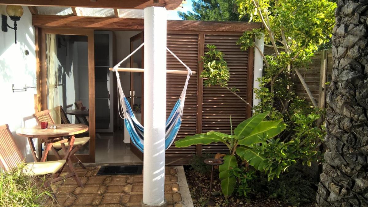 Jardín al aire libre en Birdcage Gay Men Resort and Lifestyle Hotel