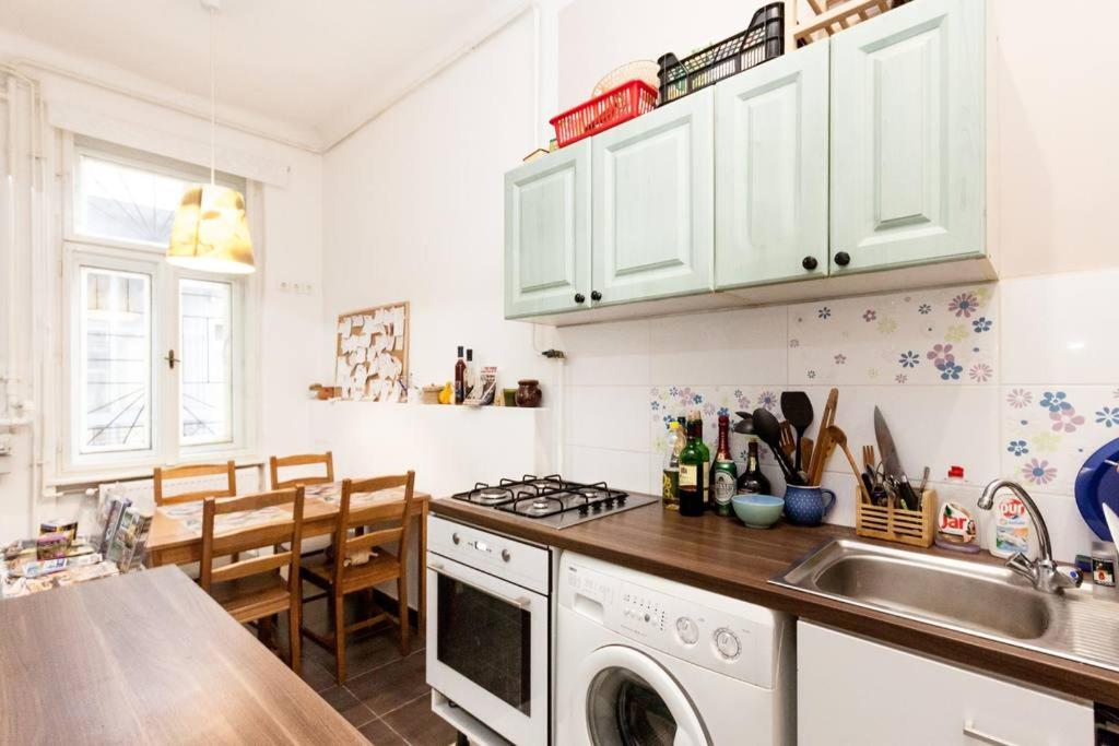 Hi-Bp Honey Home - Housity