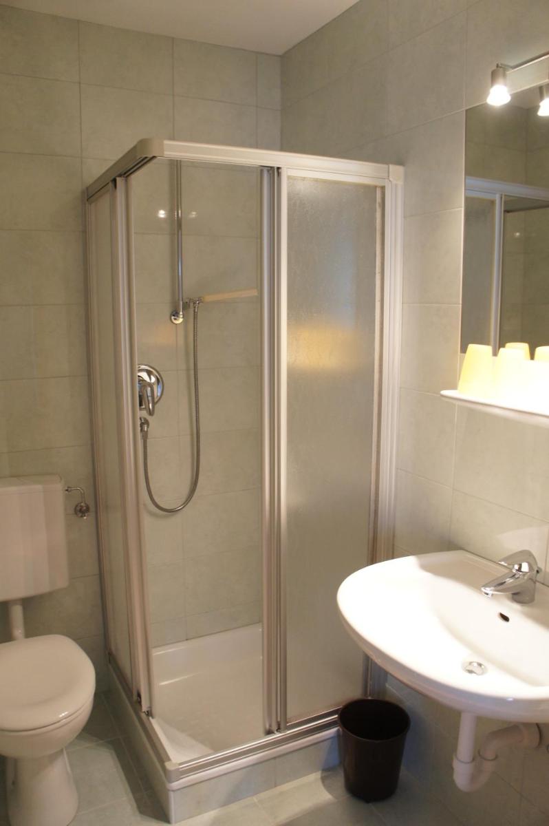 Pension Pernthaler - Housity