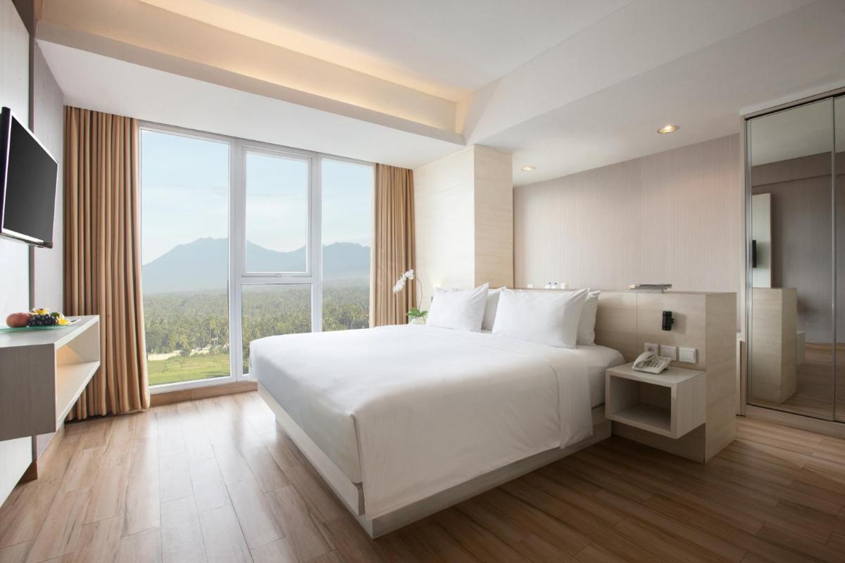 Suitetrails - Hotel Santika Banyuwangi