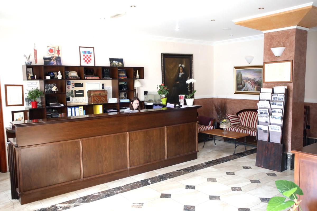 Hotel Lavica - Housity