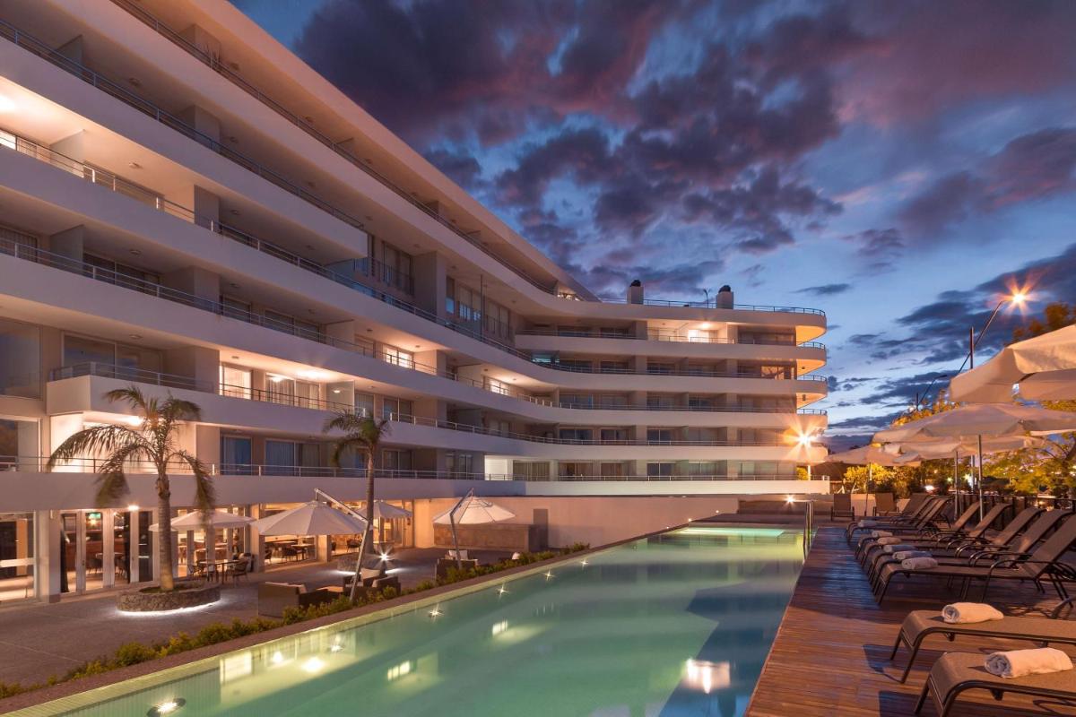 Dazzler by Wyndham Colonia - Housity