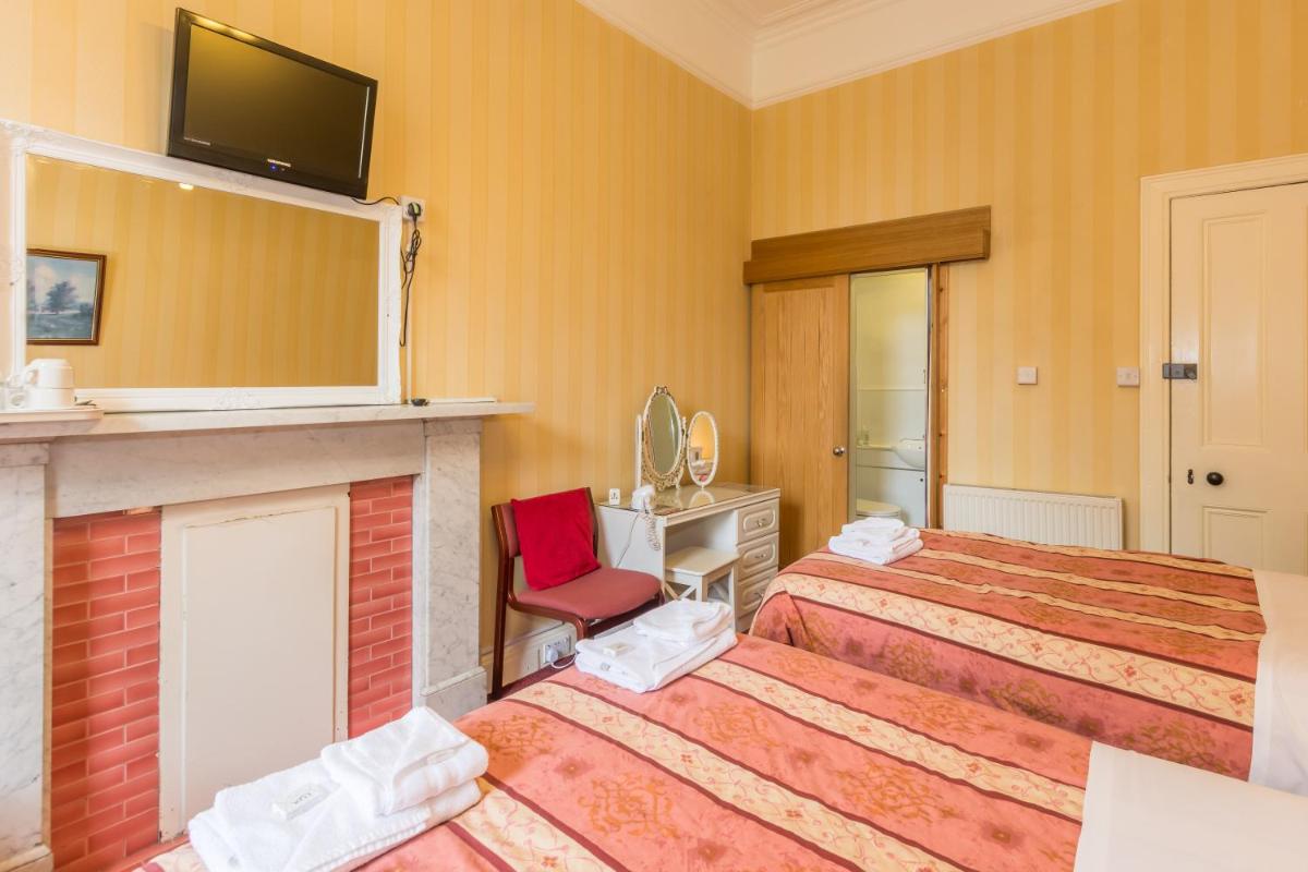 Menzies Guest House - Housity