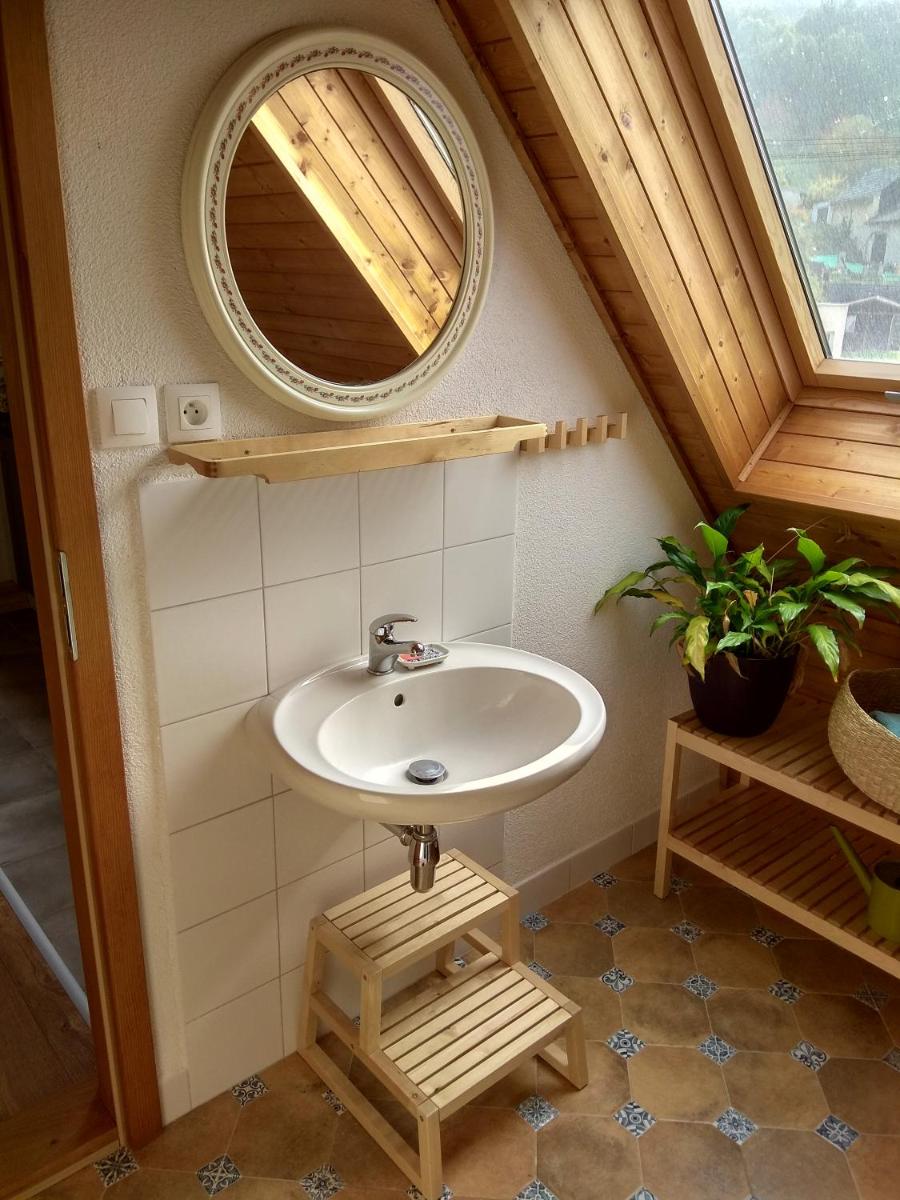 Dům na návsi - Housity