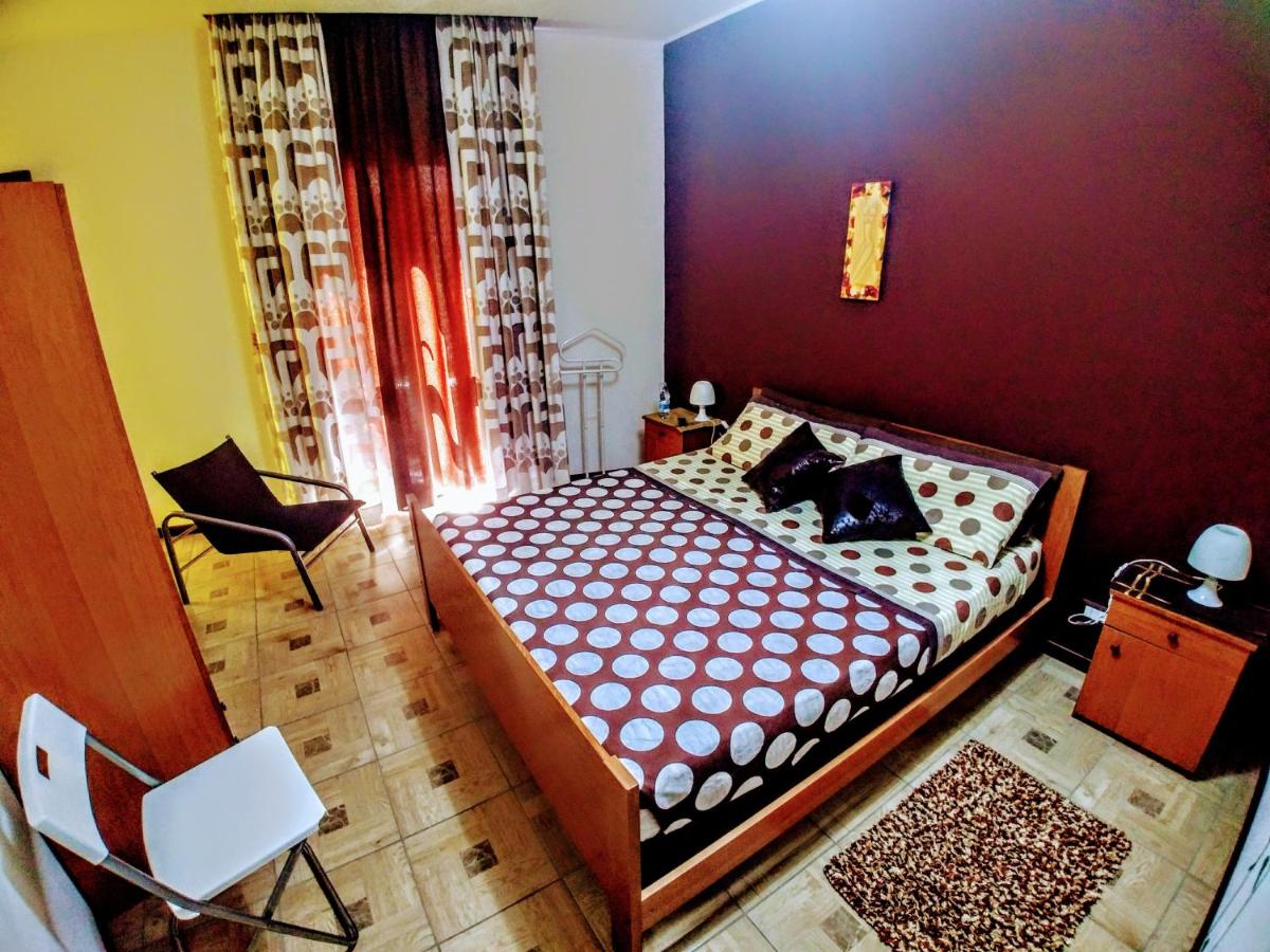 planet rooms - Housity