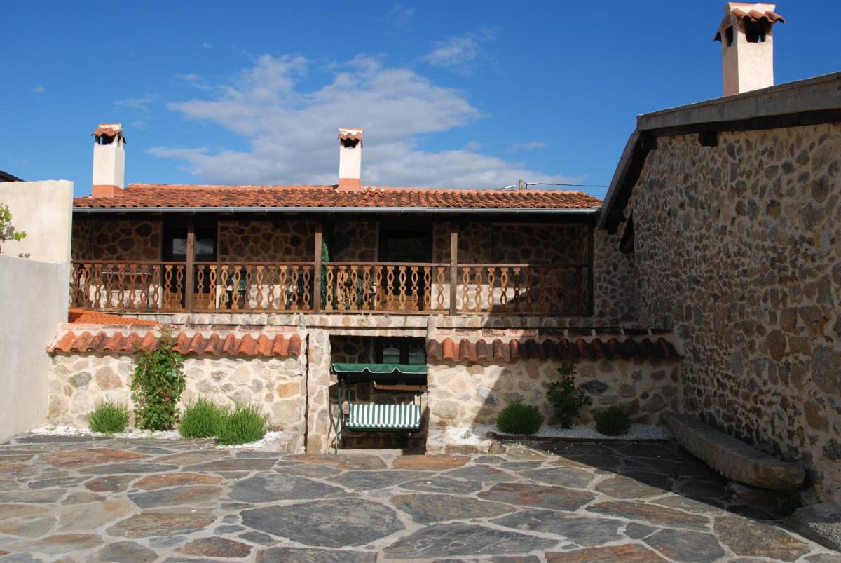 Complejo rural Aira Sacra - Housity