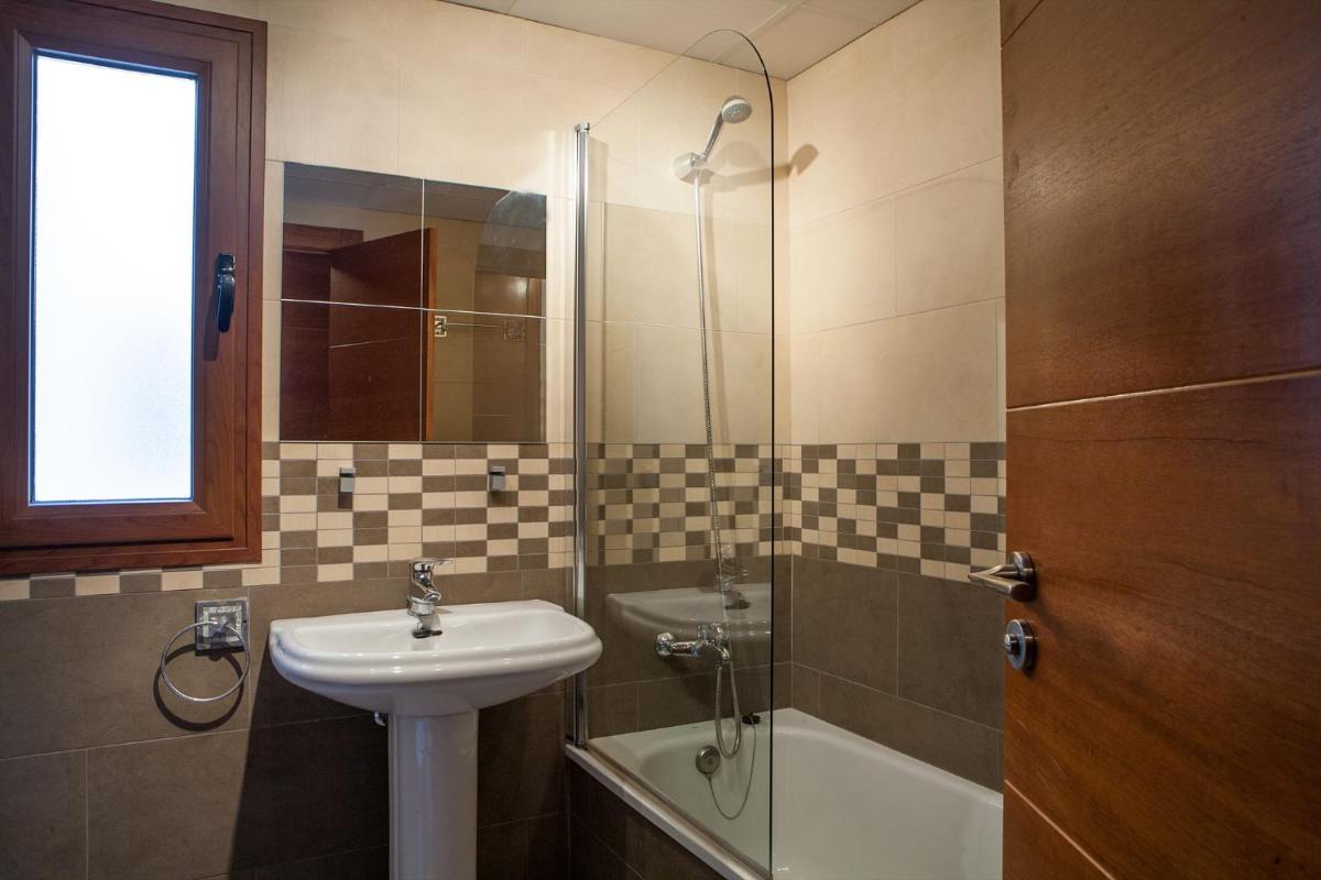 Suitetrails - Real de Cartuja Apartments & Suites