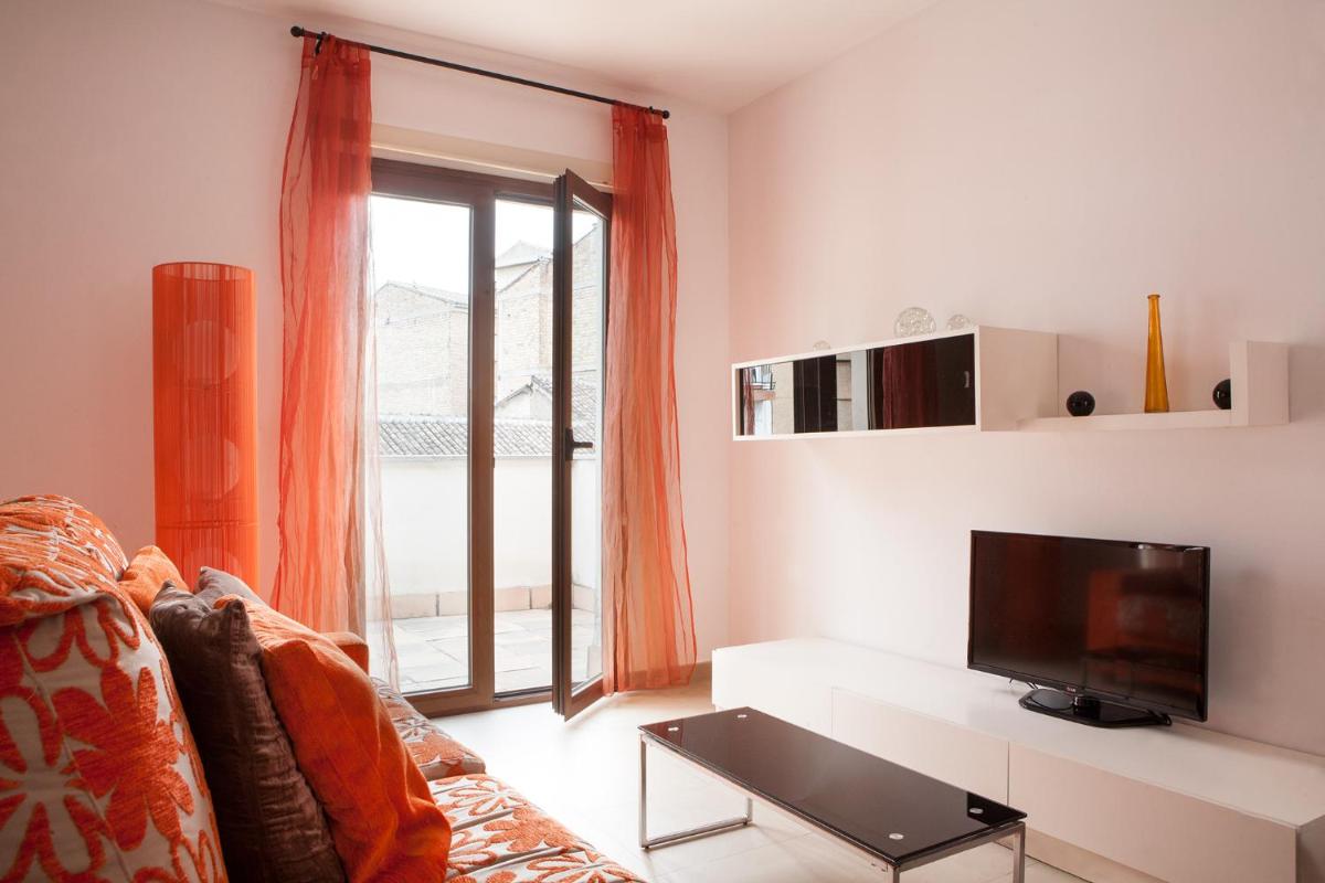 Suitetrails - Real de Cartuja Apartments & Suites
