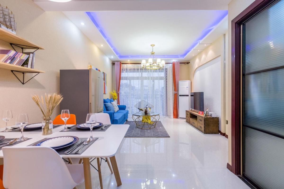 Chongqing Yubei·Hongqihegou· Locals Apartment 00126650 - Housity