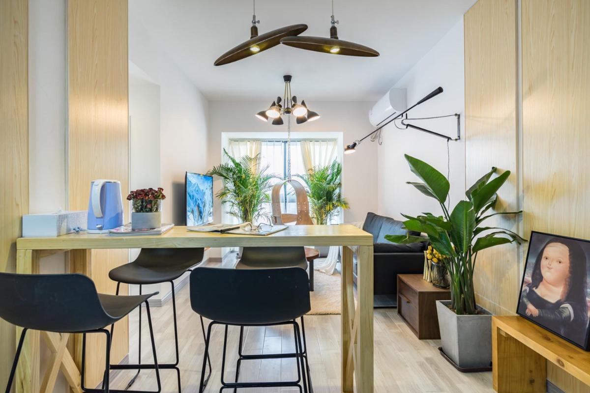 Suitetrails - Chongqing Jiangbei·Guanyinqiao· Locals Apartment 00139090
