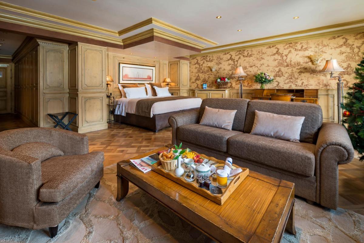 Coin salon dans l'établissement Le Lana