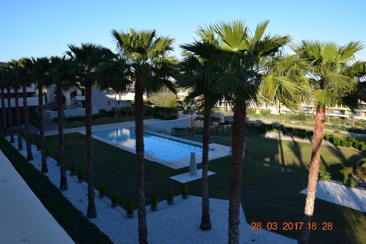 Golf Penthouse Valle del Este Vera 115 - Housity