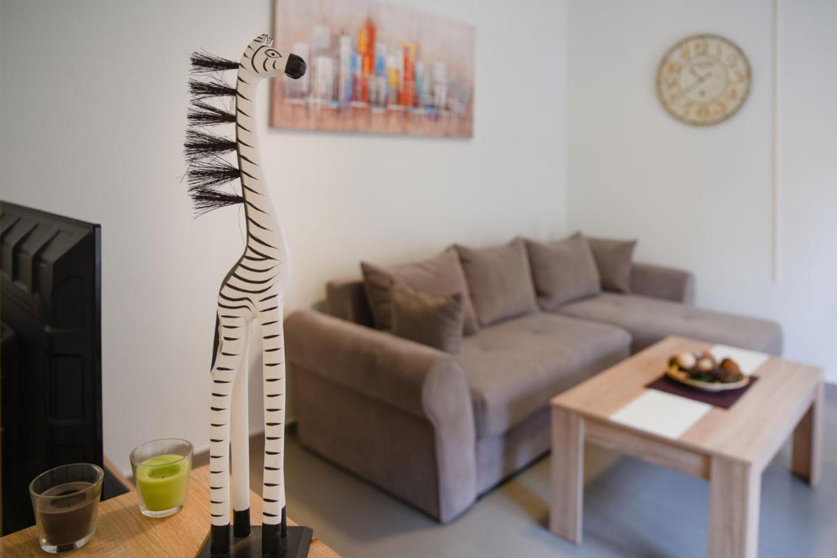 Centar lux 3 - Housity