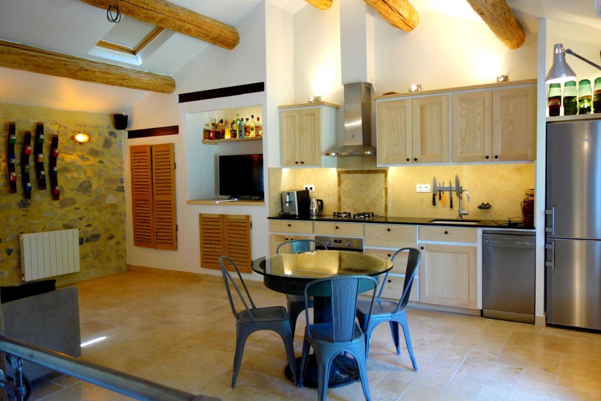 appart hotel centre vaison la romaine - Housity