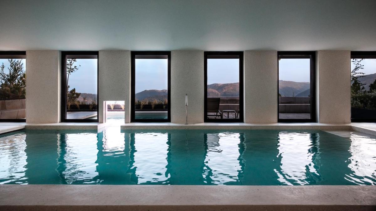 A piscina em ou perto de Casa de São Lourenço - Burel Panorama Hotel - member of Design Hotels