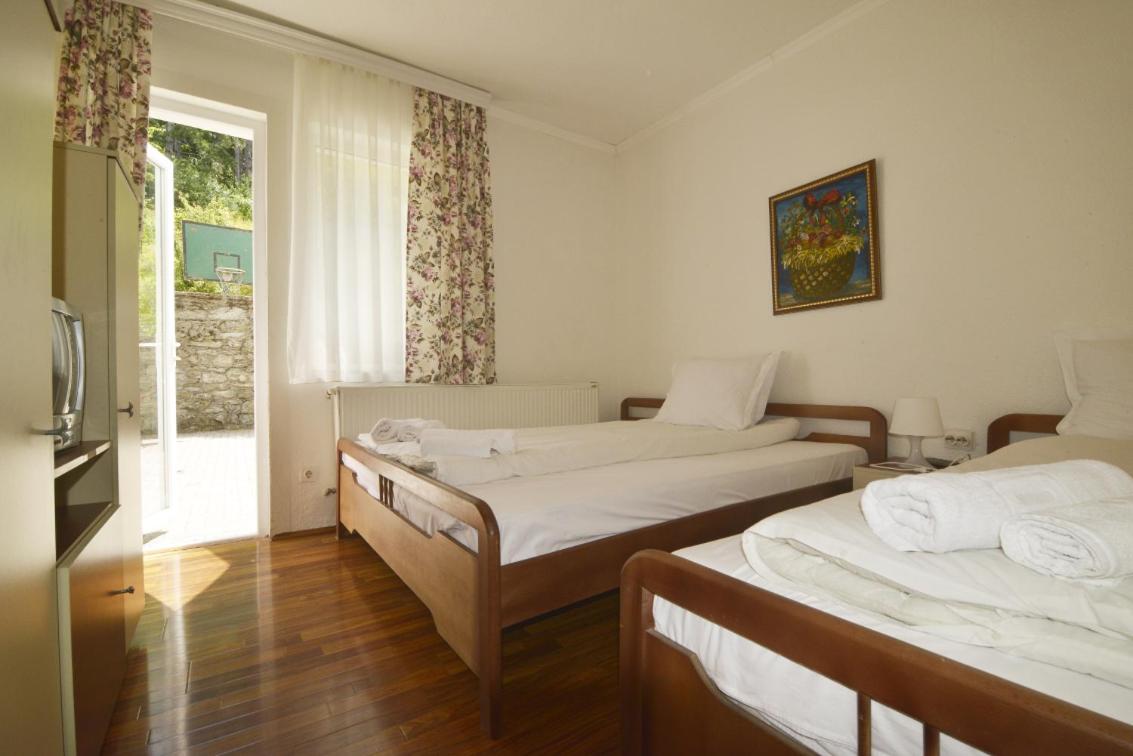 Suitetrails - Hotel VilaGora Krushevo