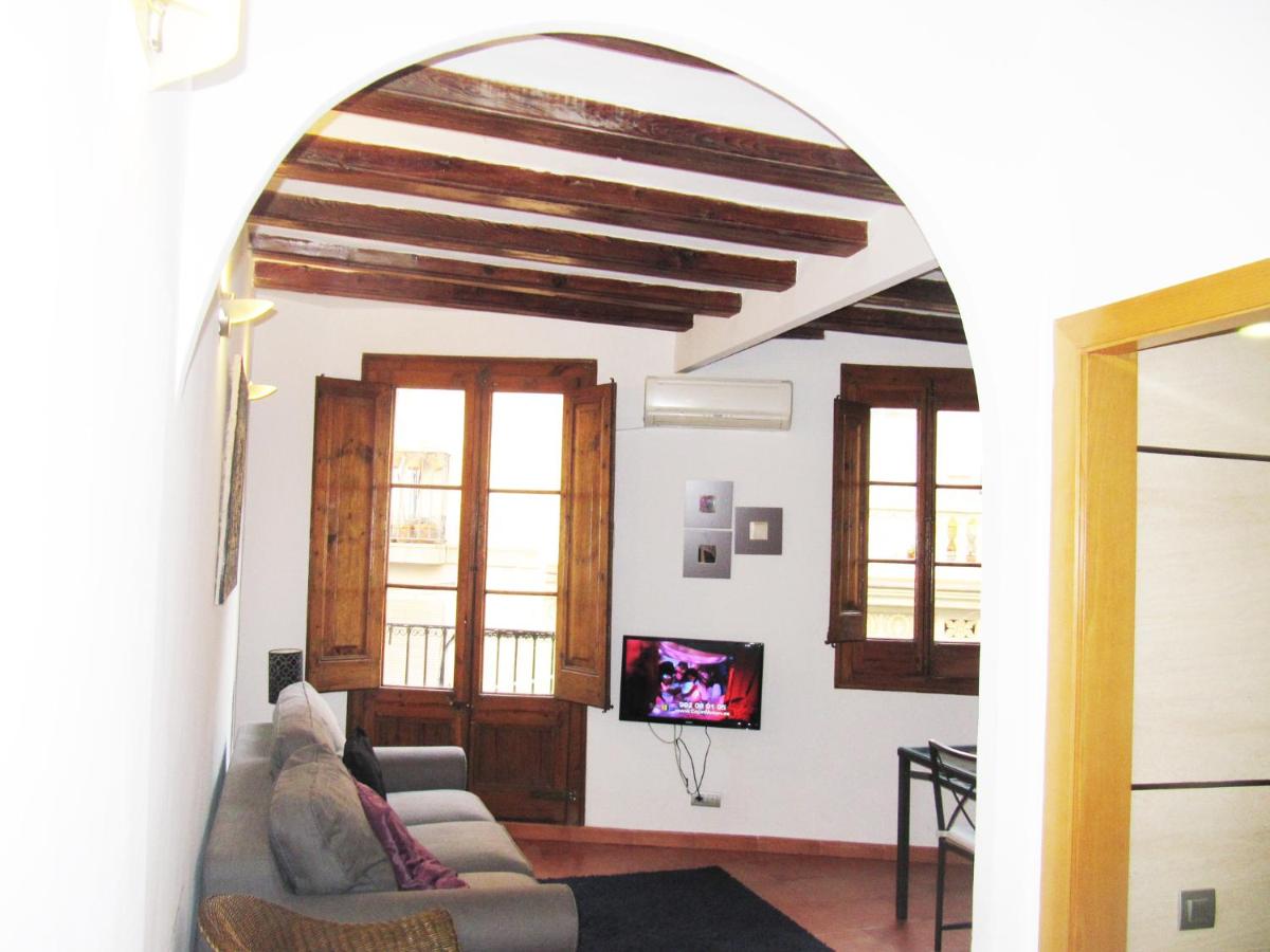 Top Barcelona Apartments - Housity