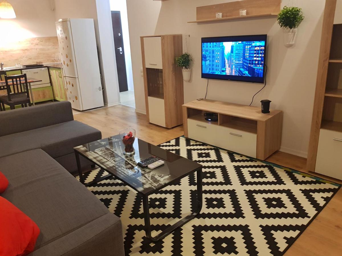 Modern apartment with pool in North Bucharest - Housity
