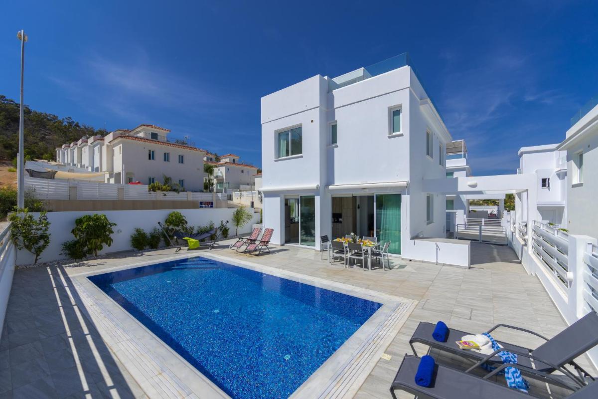 Suitetrails - Protaras Villa Araella