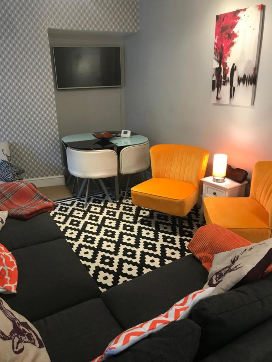 Central city 1 bed apartment - Housity
