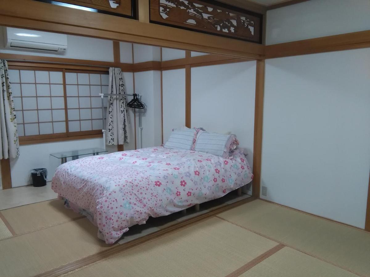 Osaka Kuma House - Housity