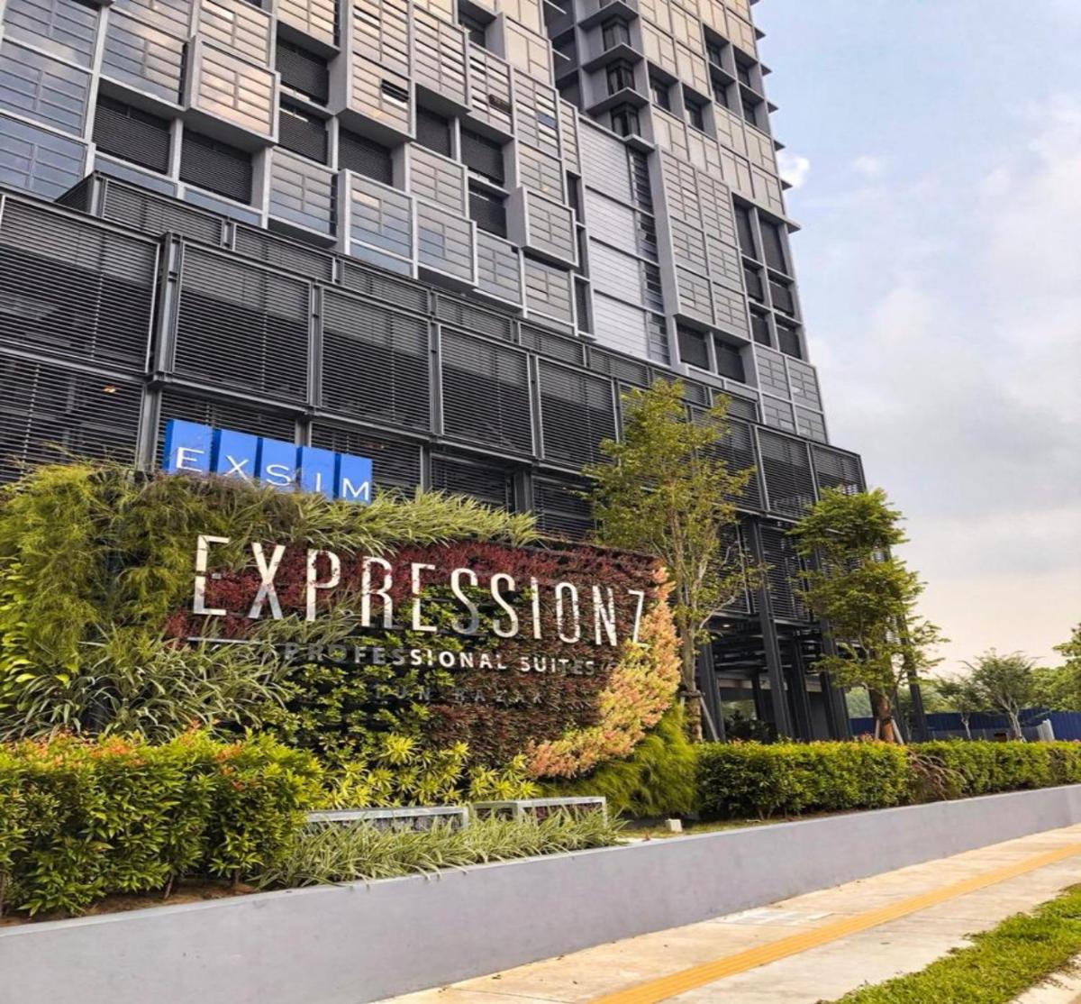 Expressionz Suites By iHost Global - Housity