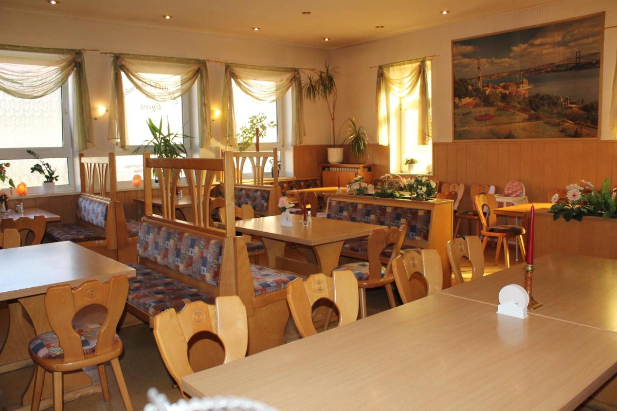 Pension - Gaststätte Alt Garbsen - Housity