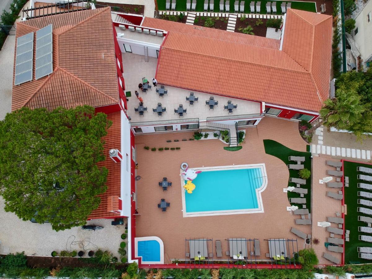 A piscina em ou perto de Villa 3 Caparica - Lisbon Gay Beach Resort