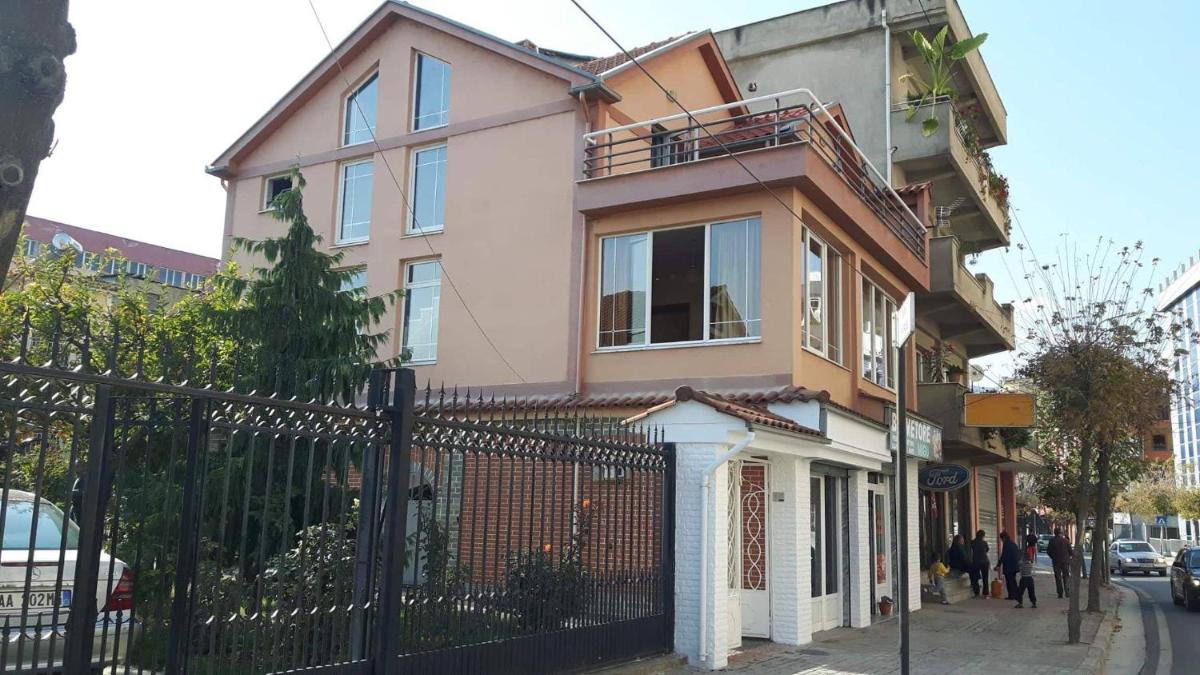 Vila Topciu - Housity