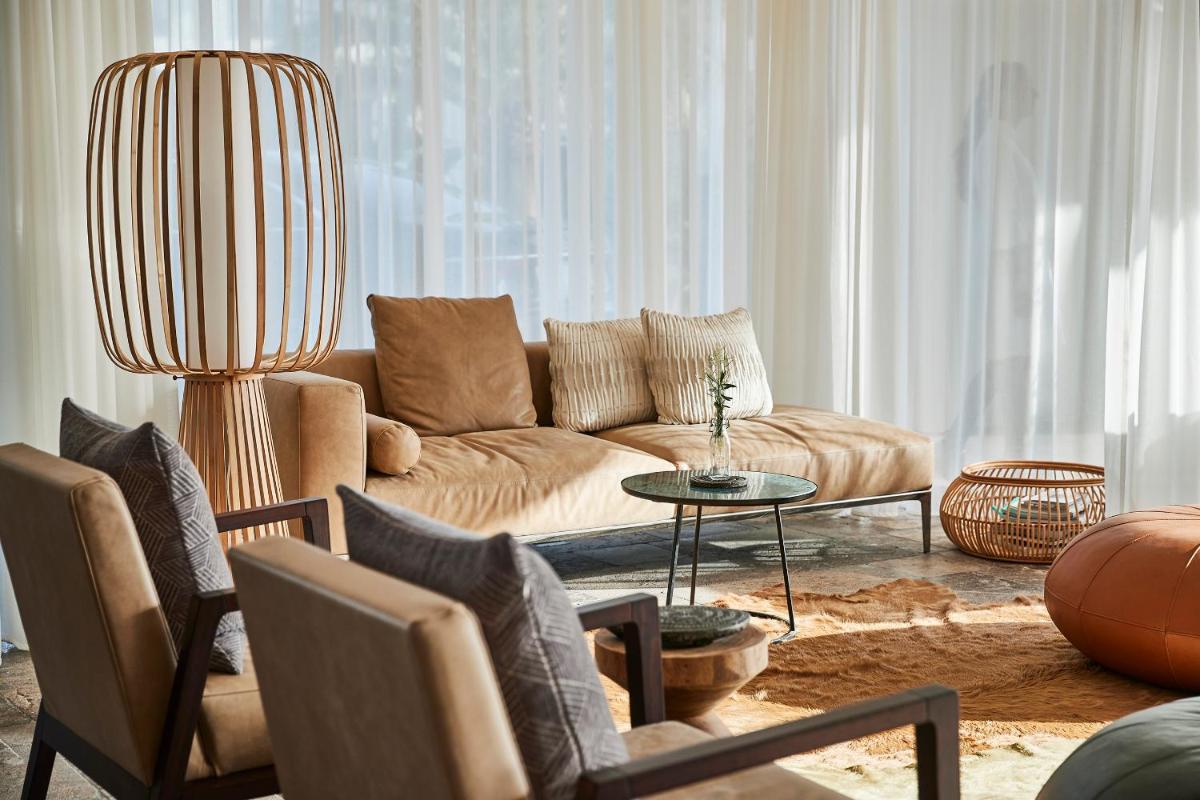 Zona de estar de 7Pines Resort Ibiza, part of Destination by Hyatt