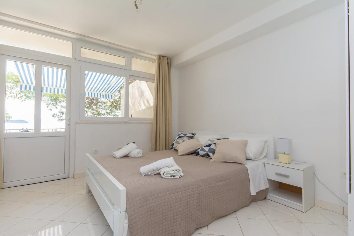 Ratak House - Housity