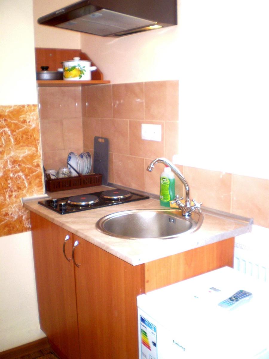 Nebol shaia studiia tsentr nikolaeva na sobornoi makdonal ds - Housity