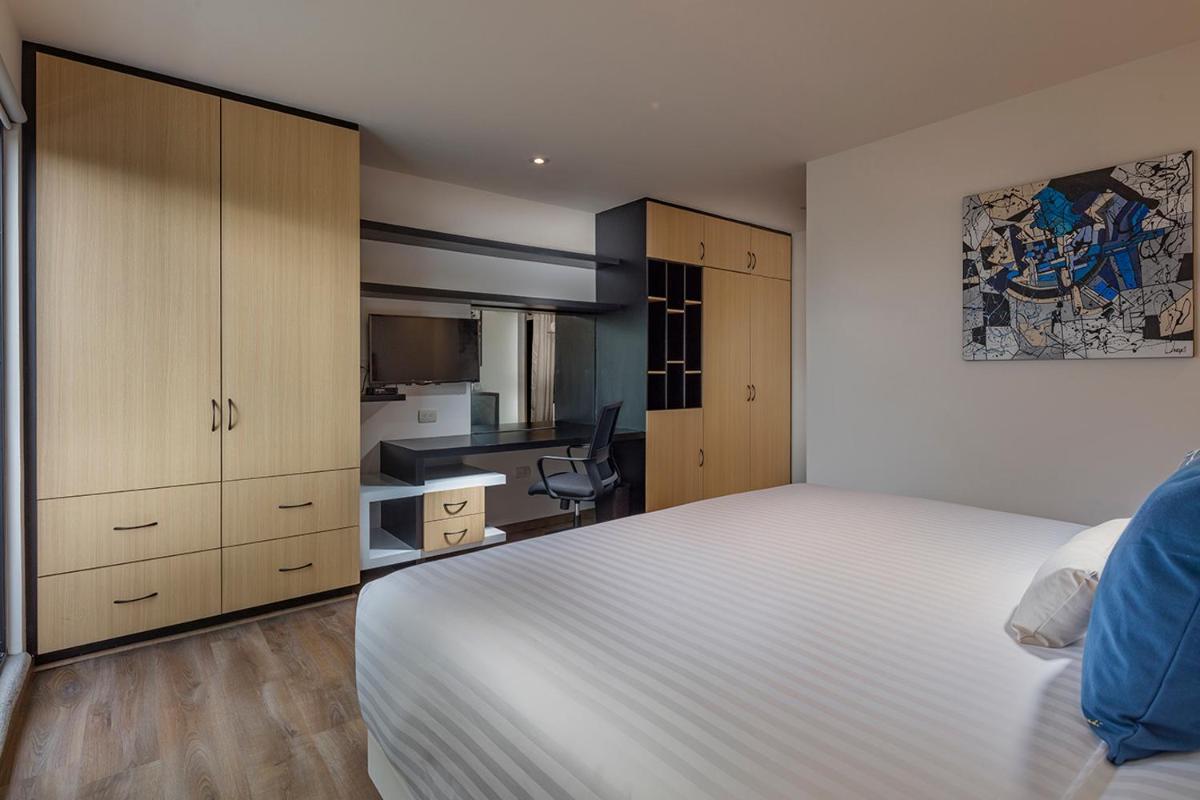 ROOM Hotel & Suites - Hizvo
