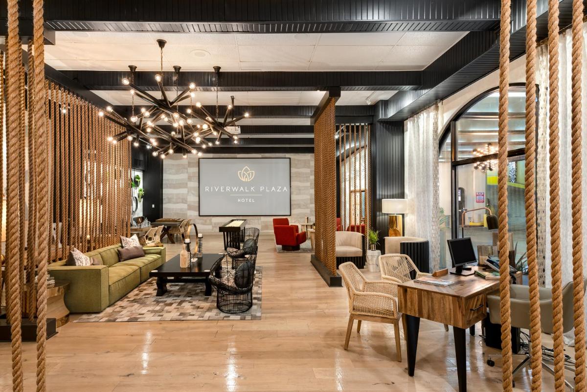Riverwalk Plaza Hotel - Housity
