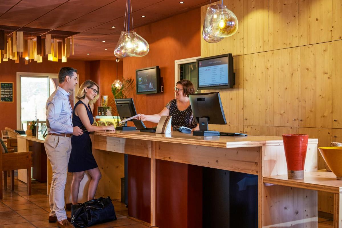 ibis Thalassa Hyeres Plage - Housity