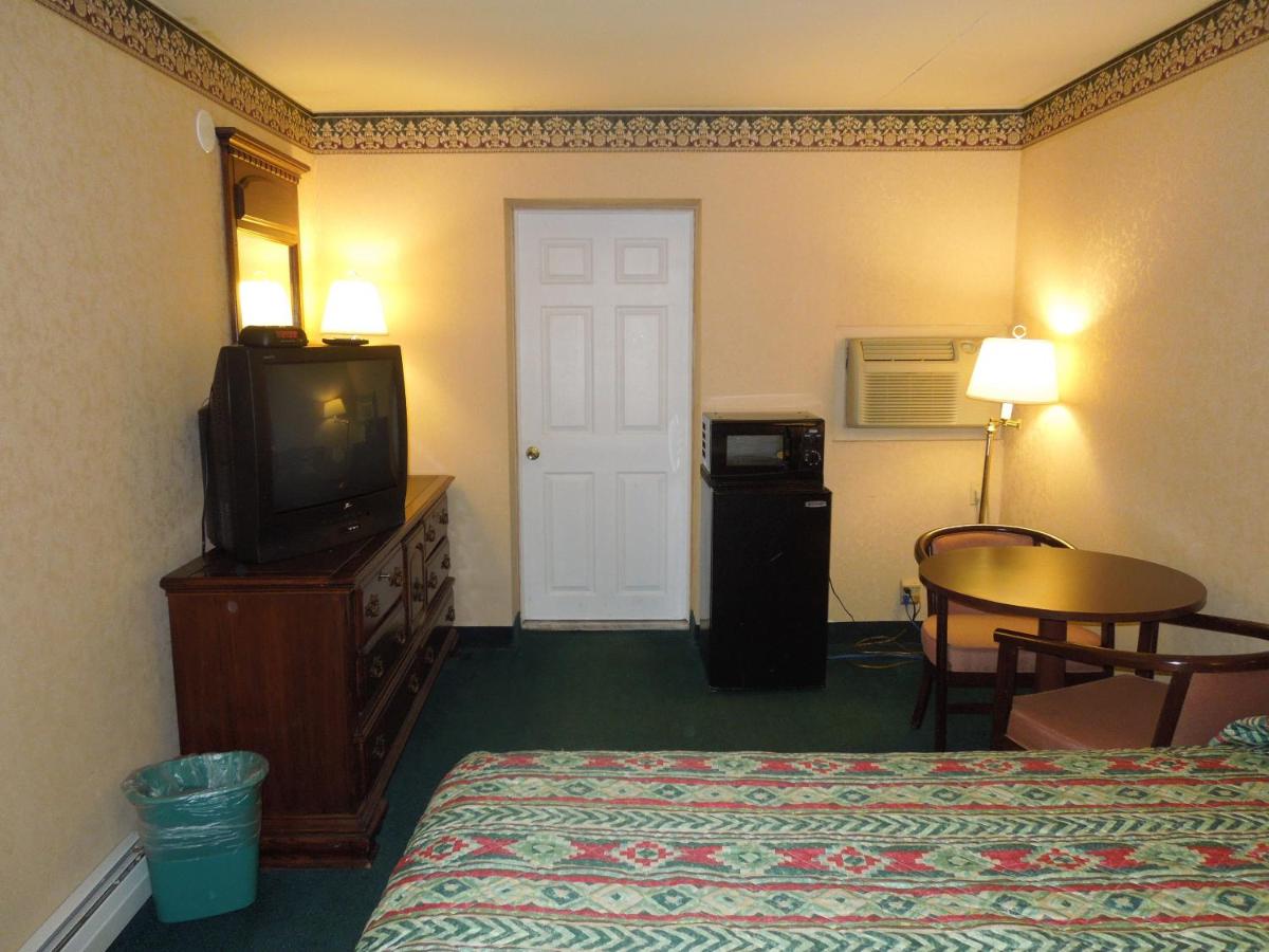 Value Inn East Stroudsburg - Housity