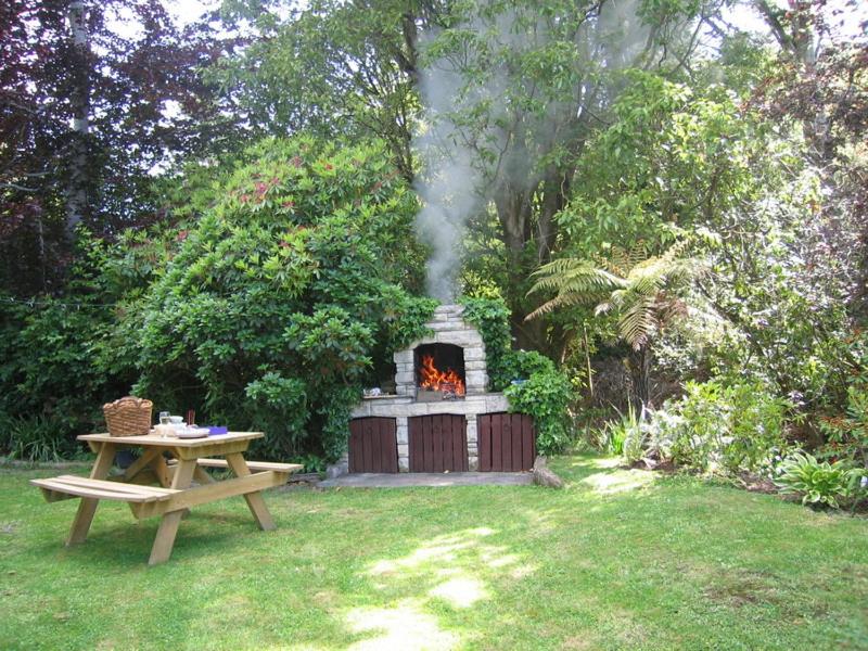McAuley Glen Boutique B&B - Housity