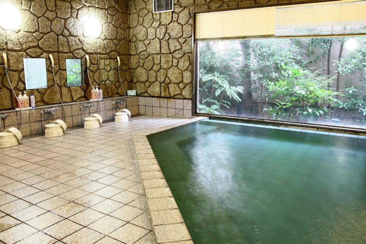 Hotel Route-Inn Court Kofu Isawa - Housity