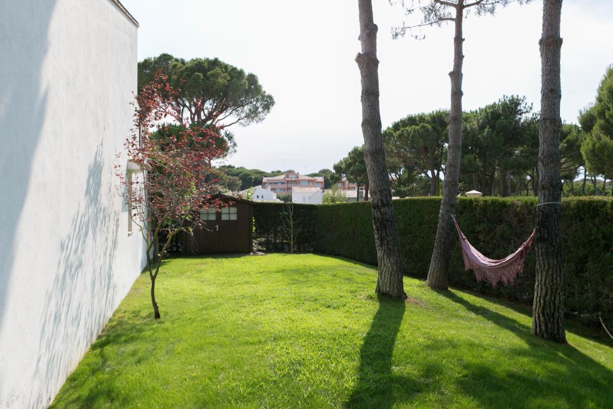 3 bedroom house in Platja de Pals w/ garden and shared pool (H35) - Housity