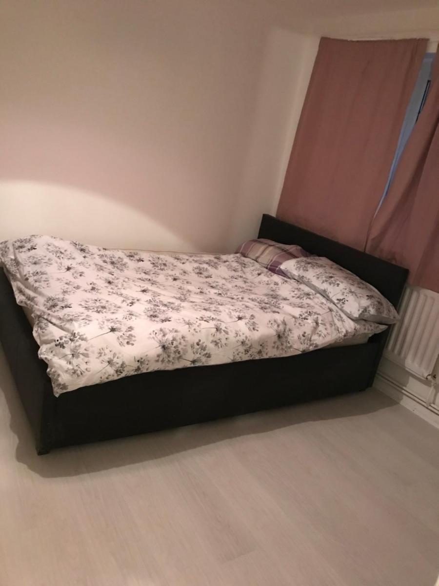 Graceland Woolwich - Housity