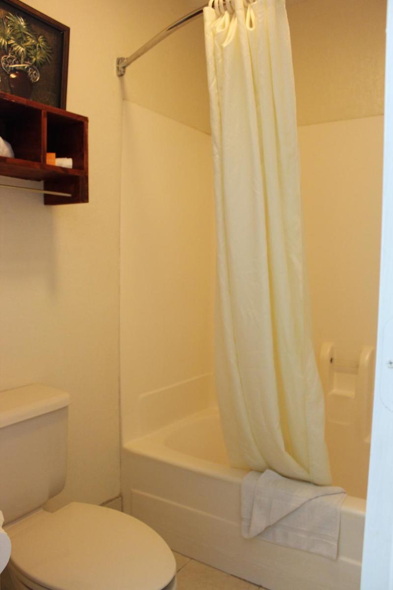 Sanger Inn - Housity