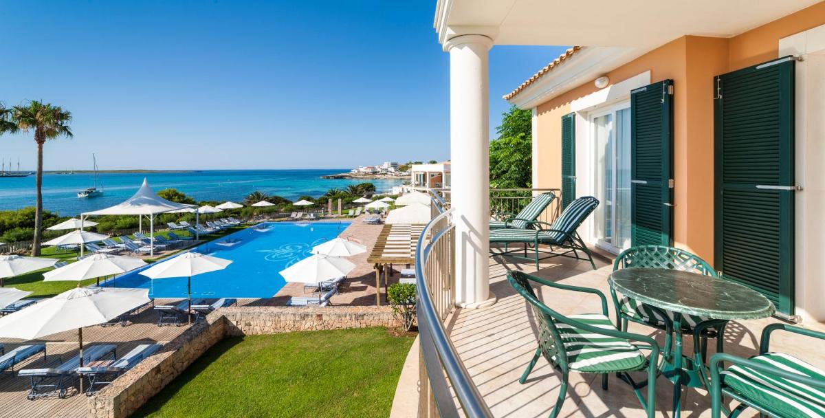 Vista general del mar o vista desde el apartahotel