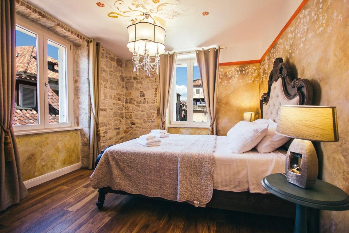 Plaza Marchi Old Town - MAG Quaint & Elegant Boutique Hotels - Housity