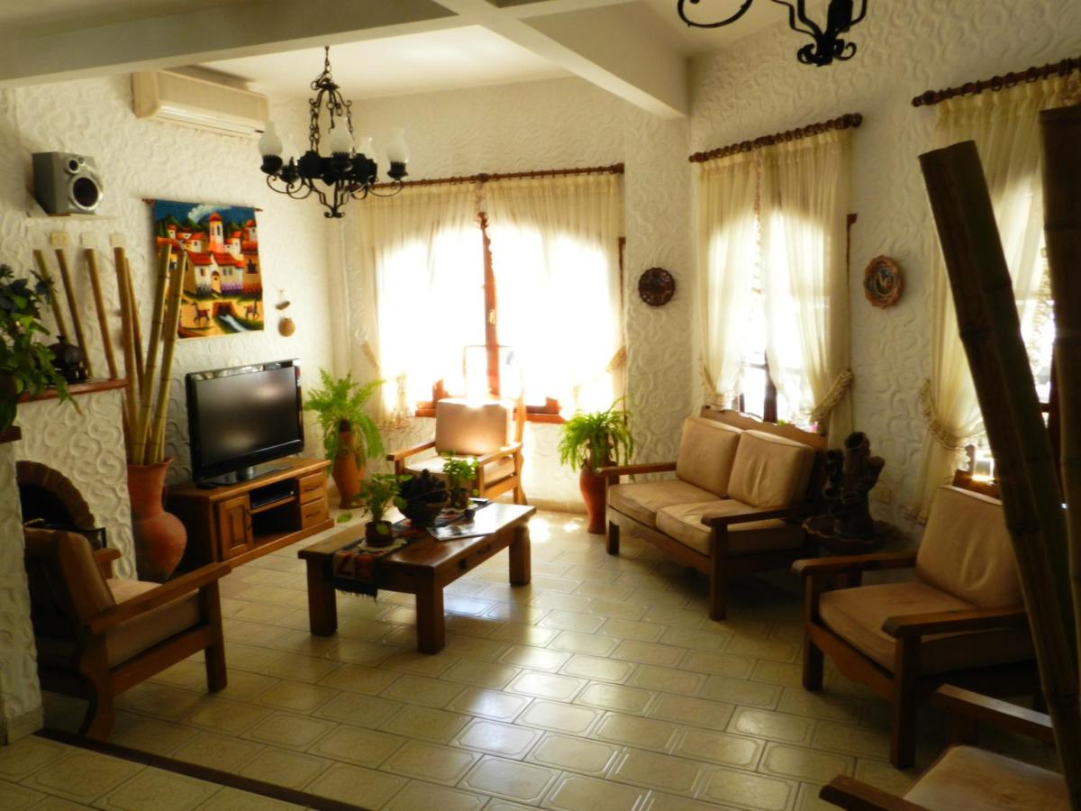 Hotel Colonial - Housity